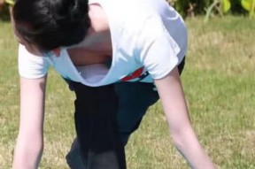 九游体育官网-科维托娃回归赛场，战术调整首场状态亮眼，SKT观众沸腾！-九游体育官网